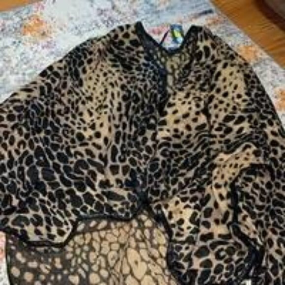 Womens outerwear - Picture 1 of 3